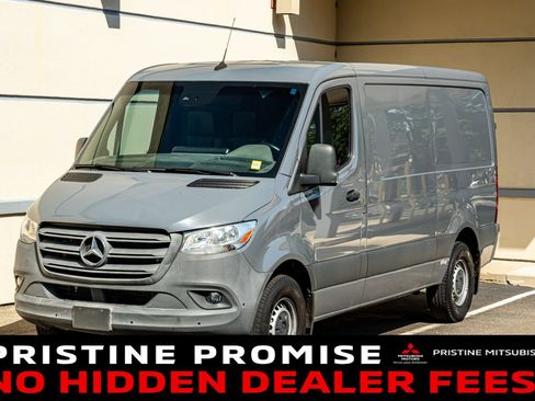 Used 2021 Mercedes-Benz Sprinter 2500 image 1