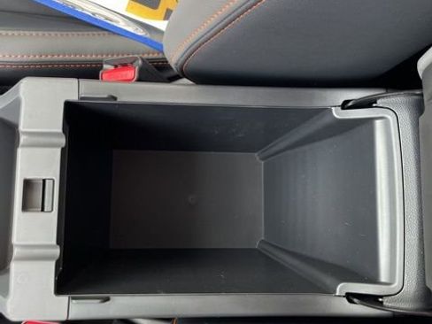 Used 2025 Subaru Crosstrek 2.5i Limited image 11