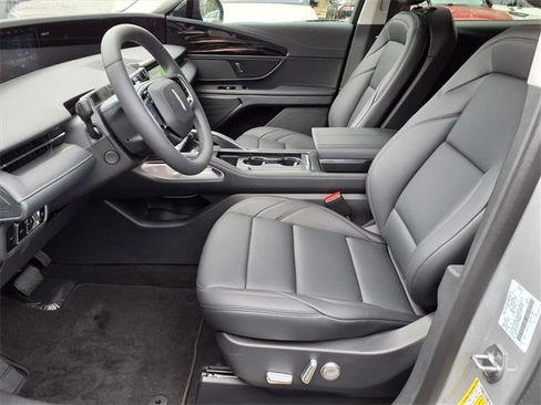 New 2026 Lincoln Nautilus Premier image 7