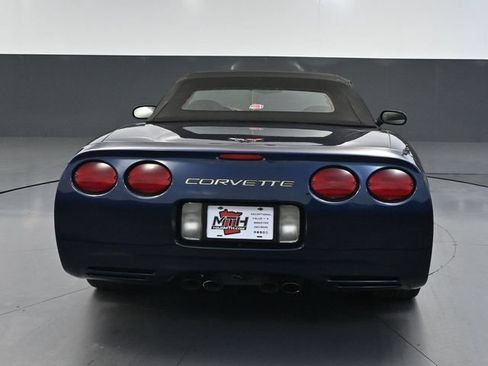 Used 2001 Chevrolet Corvette Convertible RWD image 6