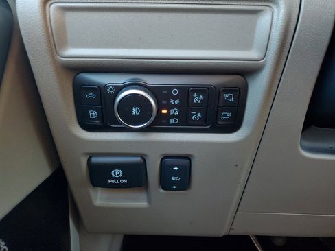 Used 2025 Ford F150 Platinum w/ Equipment Group 703A Plus image 27