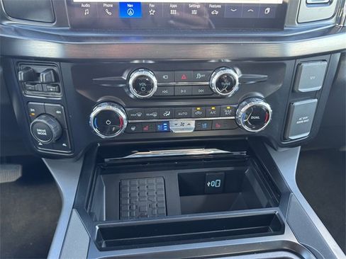 New 2026 Ford F250 Lariat w/ Black Appearance Package image 24