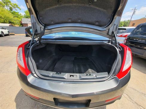 Used 2016 Lincoln MKS AWD image 11