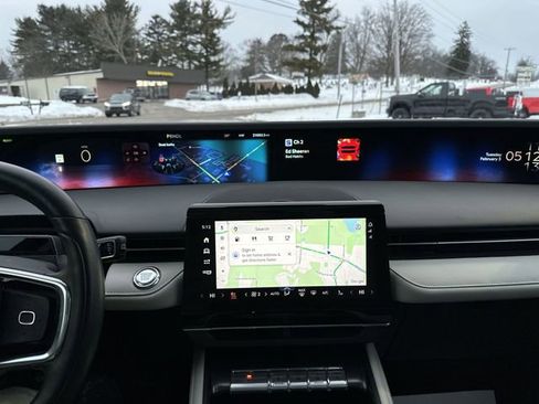 Used 2025 Lincoln Nautilus Reserve image 22