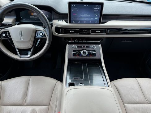 Used 2023 Lincoln Aviator Reserve w/ Elements Package Plus image 17