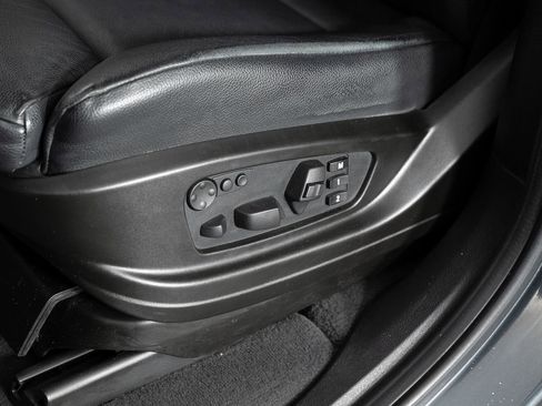 Used 2013 BMW X5 xDrive50i w/ Sport Activity Pkg image 17