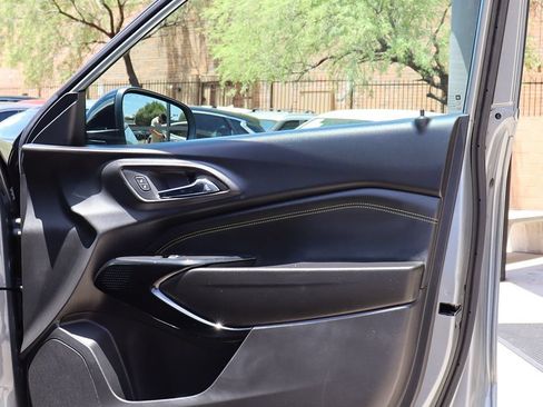 Used 2025 Chevrolet Trax ACTIV w/ Sunroof Package FWD image 33