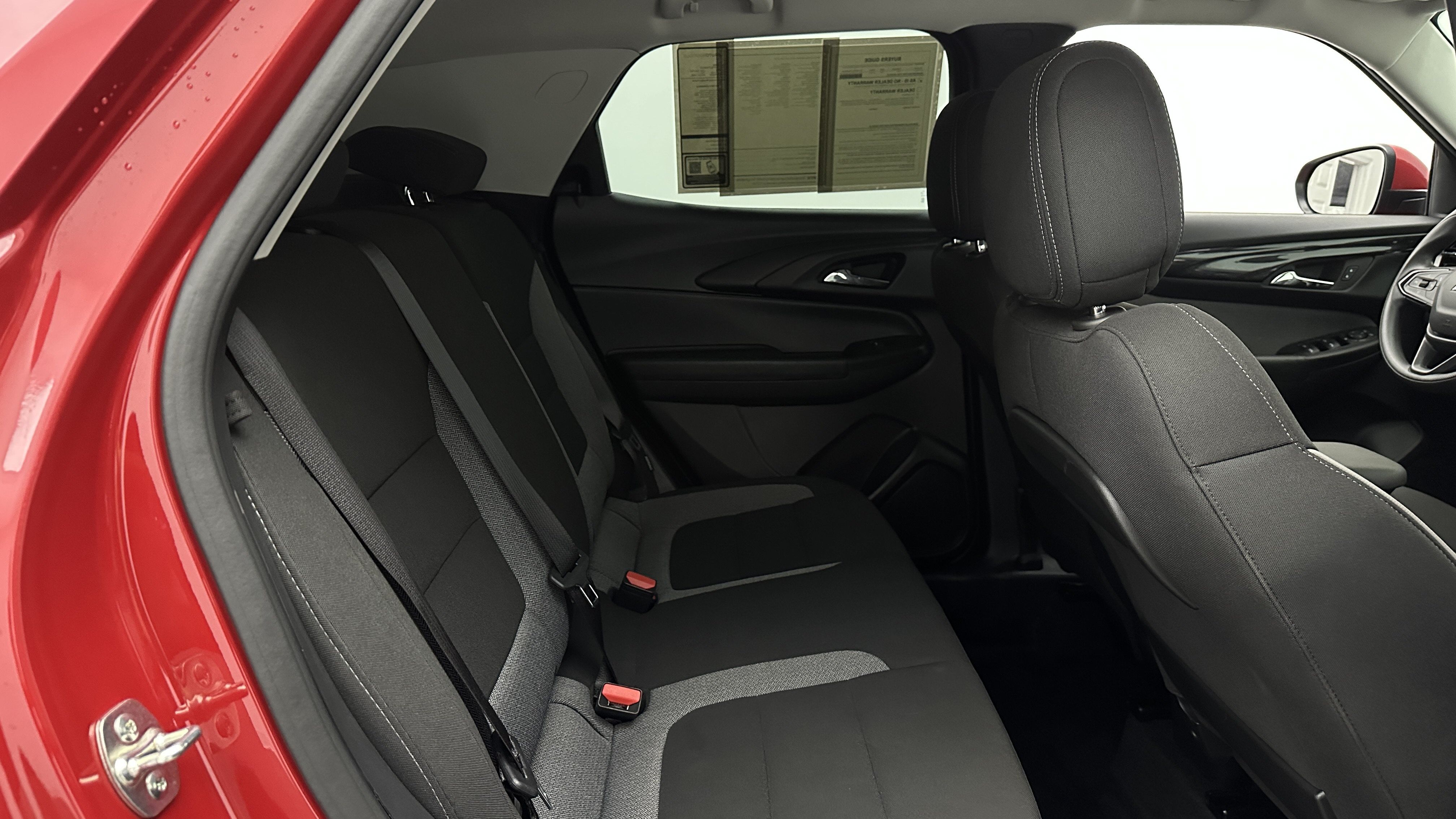 Used 2026 Chevrolet TrailBlazer LT FWD image 33