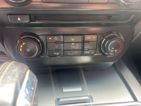 Used 2016 Ford F150 XLT w/ Equipment Group 302A Luxury AWD/4WD image 24
