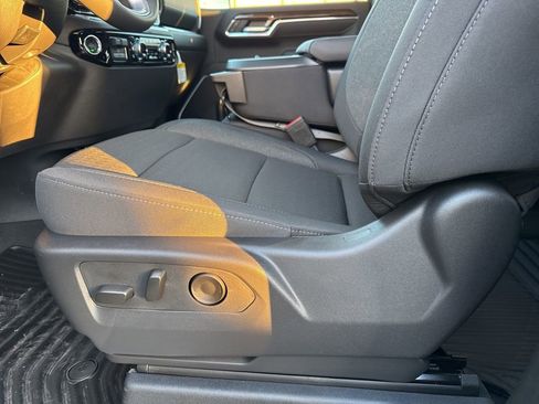 New 2026 GMC Sierra 1500 Elevation image 19