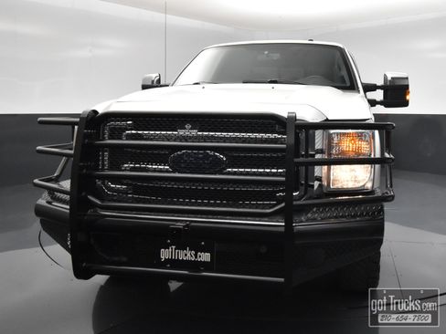 Used 2014 Ford F350 Lariat w/ Lariat Ultimate Package AWD/4WD image 49