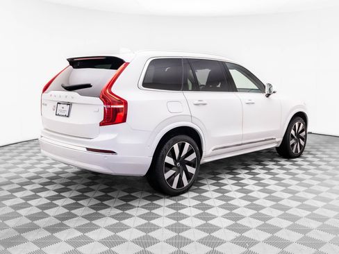 Used 2024 Volvo XC90 T8 Ultimate w/ Lounge Package AWD/4WD image 6