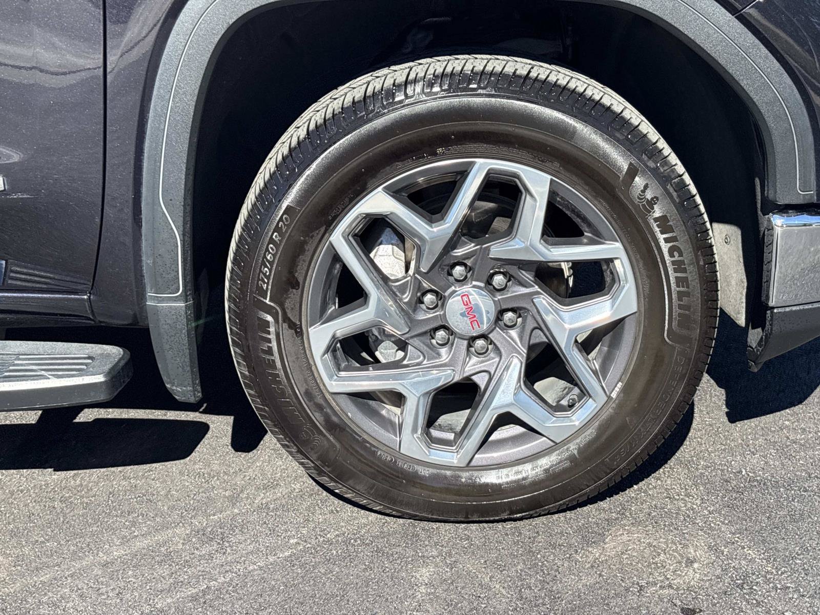 Used 2023 GMC Sierra 1500 SLT AWD/4WD image 10
