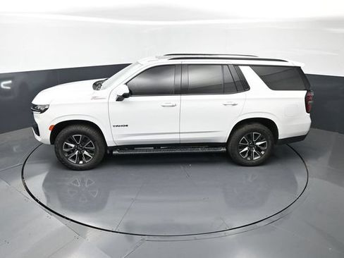 Used 2022 Chevrolet Tahoe Z71 w/ Luxury Package AWD/4WD image 17