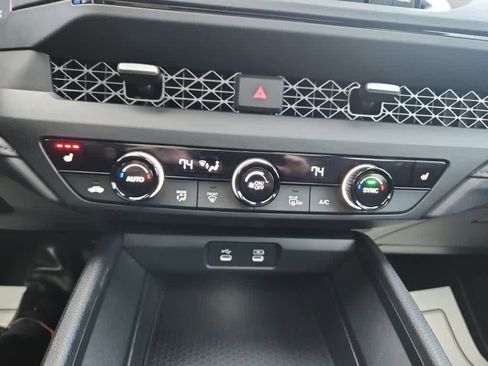 Certified 2025 Honda Accord SE image 23