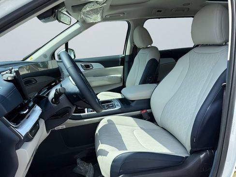 New 2026 Kia Carnival SX w/ SX Dark Edition Package image 9