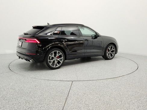 Used 2023 Audi SQ8 Premium Plus w/ SQ8 Luxury Package AWD/4WD image 5