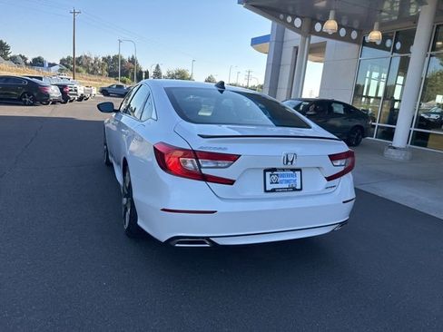Used 2022 Honda Accord Sport image 8