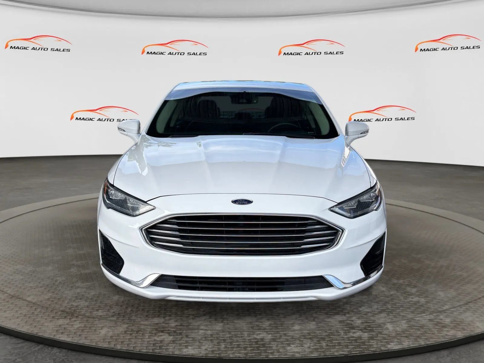 Used 2020 Ford Fusion SEL FWD image 3