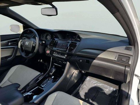 Used 2017 Honda Accord EX-L image 43
