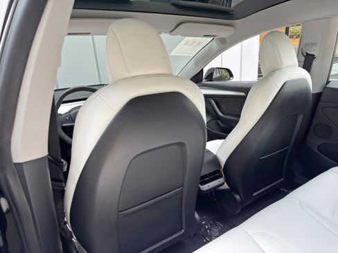 Used 2021 Tesla Model 3 Standard Range Plus RWD image 35