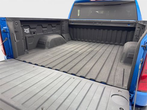 Used 2024 Chevrolet Silverado 1500 LT image 75