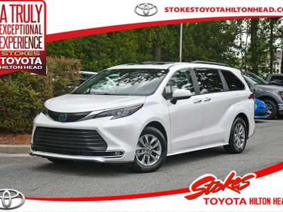 Used 2024 Toyota Sienna XLE