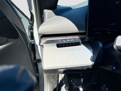 New 2026 BMW i5 eDrive40 image 40