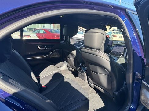 Used 2025 Mercedes-Benz S 580 4MATIC Sedan image 11