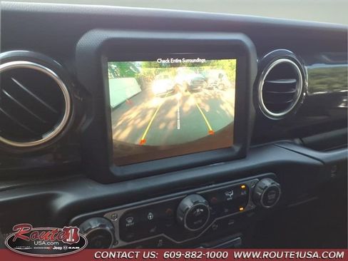 Used 2023 Jeep Wrangler Unlimited Rubicon 392 w/ Xtreme Recon 35" Tire Package AWD/4WD image 22