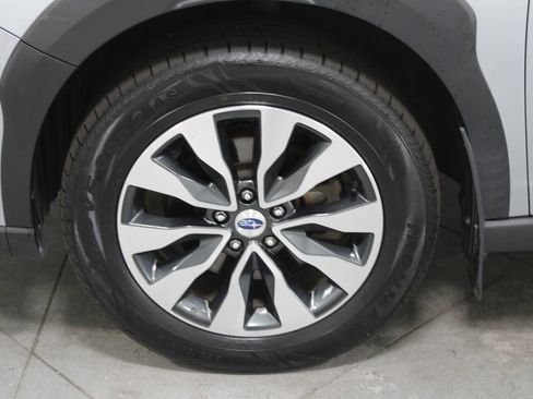 Used 2023 Subaru Outback Limited image 17