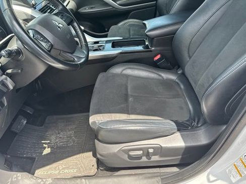 Used 2022 Mitsubishi Eclipse Cross SEL FWD image 15