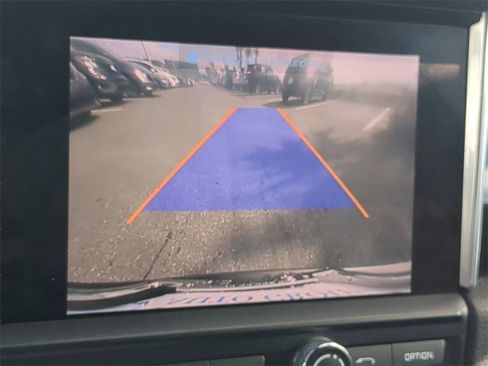 Used 2021 Porsche Macan image 21