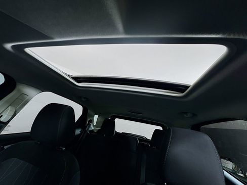 Used 2019 Ford EcoSport SE image 37