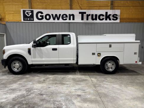 Used 2019 Ford F350 XL w/ Power Equipment Group RWD image 2