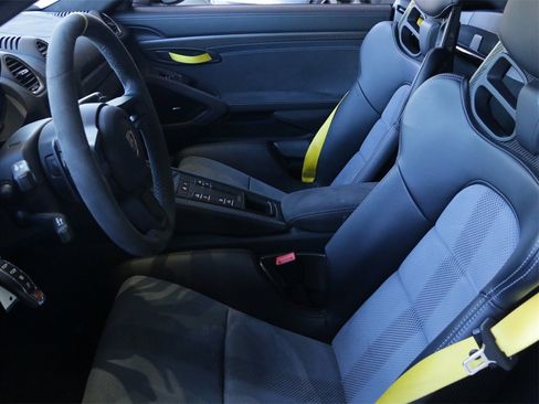 Certified 2024 Porsche 718 Cayman GT4 RS image 15