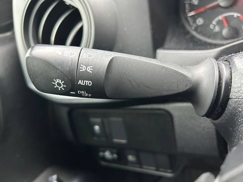 Used 2021 Toyota Tacoma SR AWD/4WD image 20