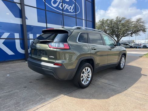 Used 2019 Jeep Cherokee Latitude w/ Popular Appearance Group image 7