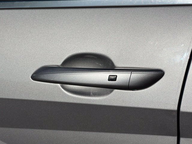 Used 2026 Hyundai Elantra SEL Sport Premium FWD image 12