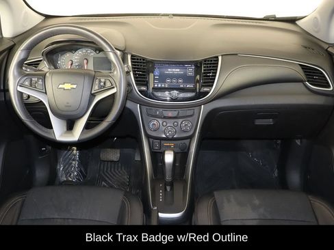 Used 2020 Chevrolet Trax LT w/ Redline Edition FWD image 13
