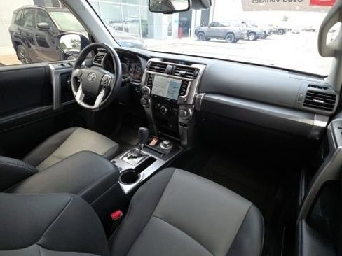 Used 2024 Toyota 4Runner SR5 Premium AWD/4WD image 21