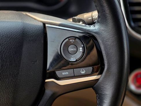 Used 2022 Honda Pilot Touring image 14