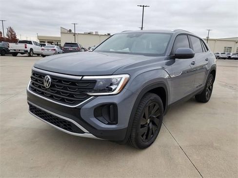 New 2026 Volkswagen Atlas Cross Sport SE image 7