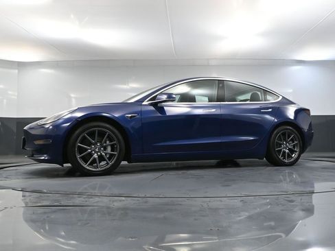 Used 2018 Tesla Model 3 Long Range image 50