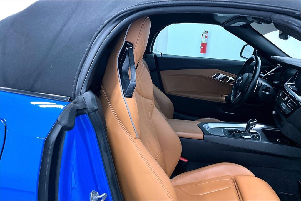 Used 2020 BMW Z4 M40i w/ Premium Package RWD image 5