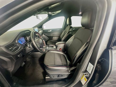 Used 2025 Ford Escape ST-Line FWD image 13