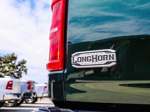 New 2026 RAM 1500 Limited AWD/4WD image 9