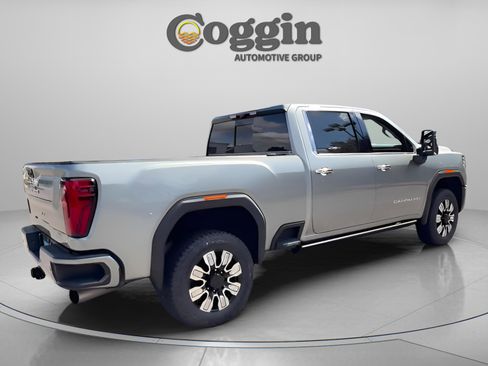 Certified 2024 GMC Sierra 2500 Denali w/ Denali Reserve Package image 16