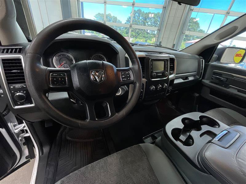 Used 2019 RAM 1500 Classic SLT AWD/4WD image 13