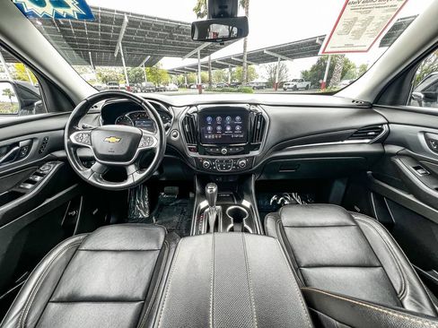 Used 2020 Chevrolet Traverse Premier w/ Redline Edition AWD/4WD image 11